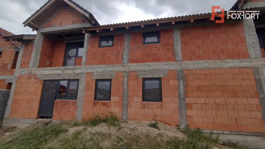 COMISION 0% Duplex la Rosu, 330 mp utili, asfalt, Sacalaz