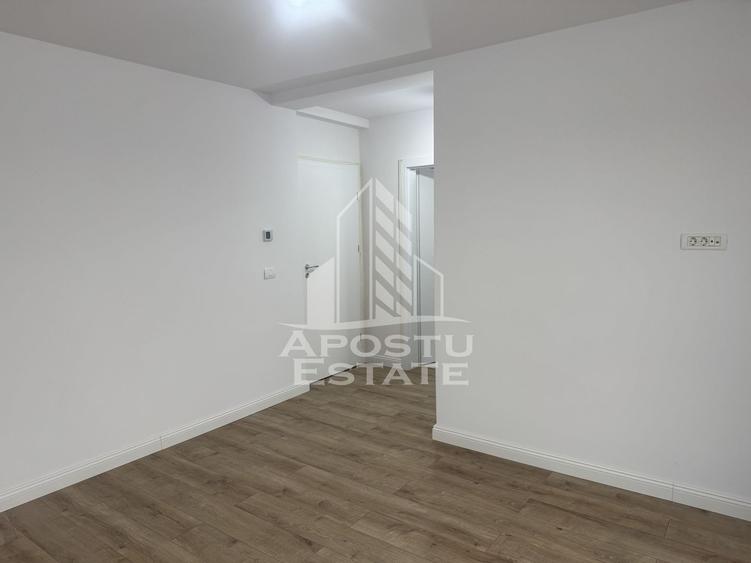 Duplex despărțit prin garaj și camera tehnică în Giarmata