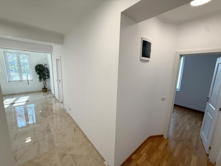 Apartament 4 camere- Bloc Neoclasic cu design tematic CHATEAU BLANC, comision 0