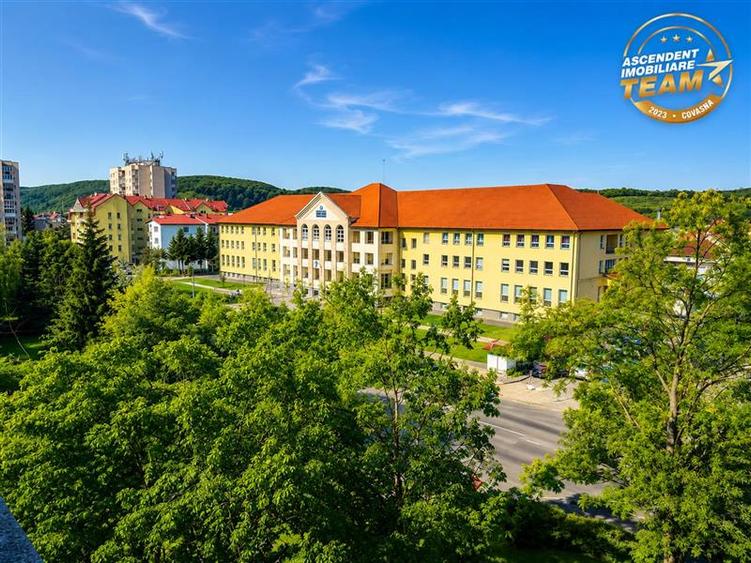 Apartament 3 camere, locuinta sau investitie Airbnb, Simeria, Sfantu Gheorghe