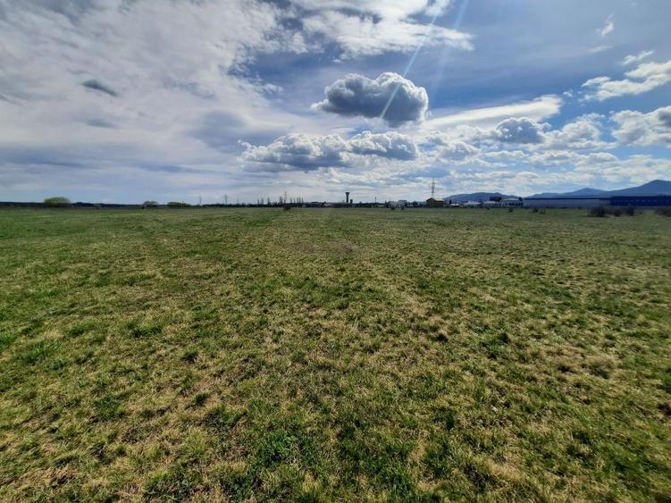 Teren de vanzare 1 Mai Regiment / str Nordului 3600 mp , Cod 162176