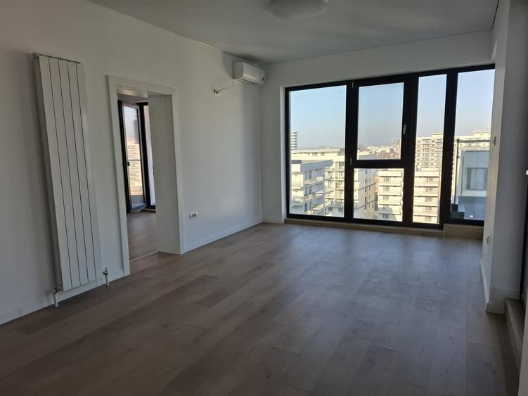 Mamaia Nord- 2 camere cu 1 balcoane 1 terasa de 28mp, loc parcare separat