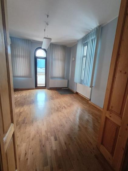 Apartament in vila de inchiriat