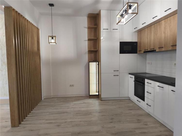 Apartament Ultra Central Bloc Nou Parcare Inclusa