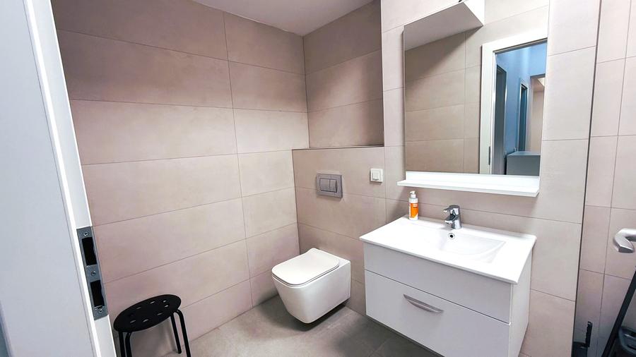 Apartament de doua camere oferit spre inchiriere -pret usor negociabil