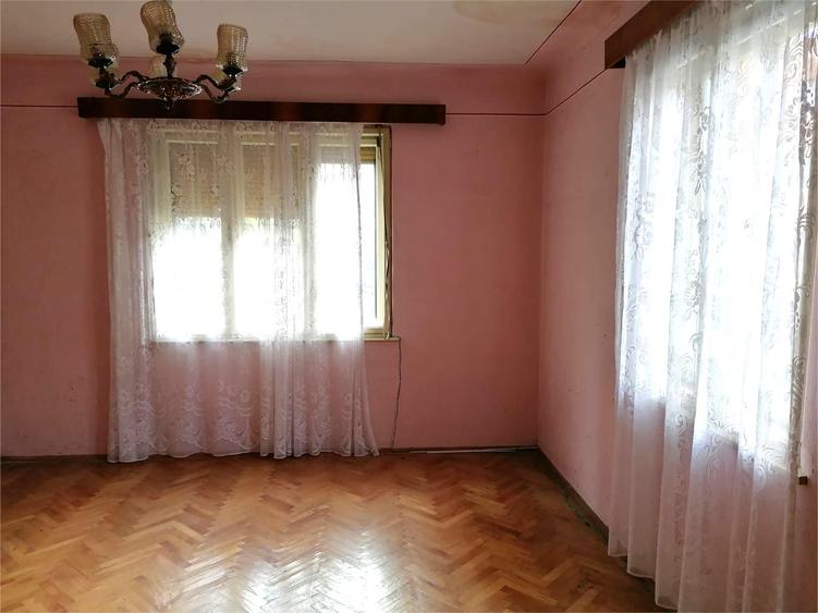 Casa zona Grivitei cu teren de 341 mp