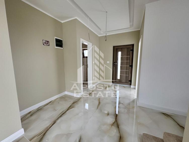Casa individuala cu 5 camere, finisaje premium, disponibila imediat.