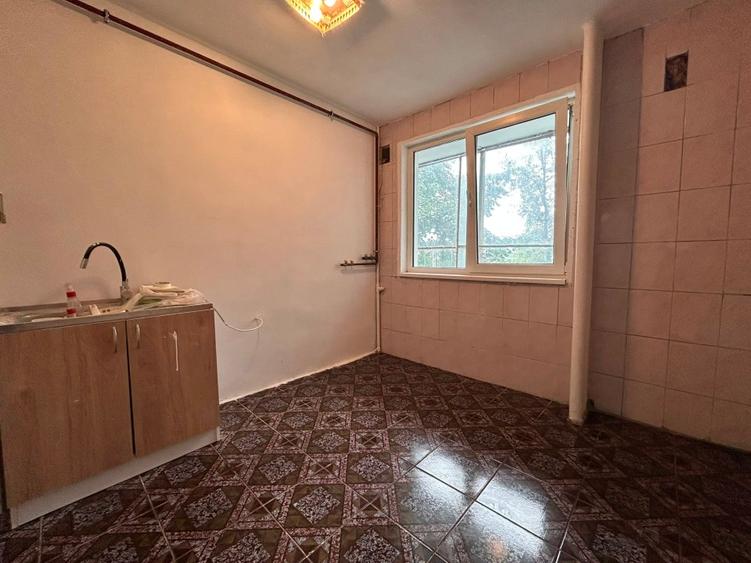 Apartament 3 camere Giulesti curat