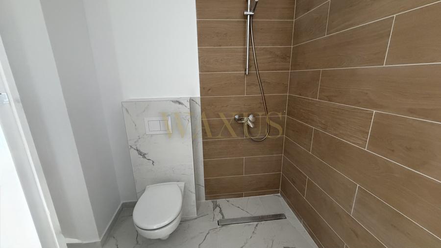 Apartament 3 camere, etaj 4 cu lift, bloc nou, zona Calea Moldovei