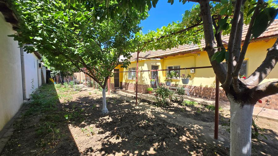 Coiciu / Institutul de Marina- Casa 5 camere (constructie mixta ) + teren 345 mp