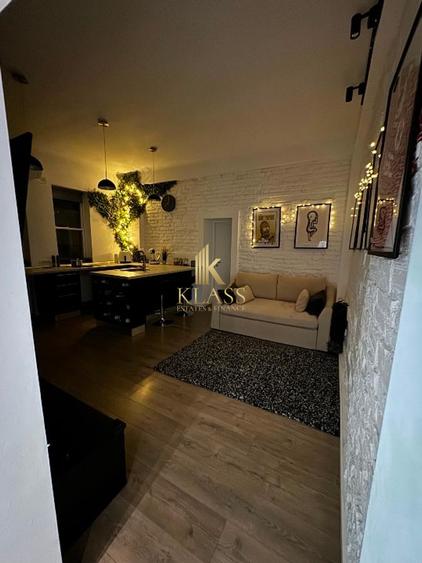 Apartament decomandat de inchiriat cu 2 camere  in P-ta Romana