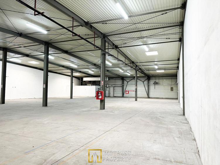 Hala de inchiriat Arad – 1.135 mp pentru comert, servicii