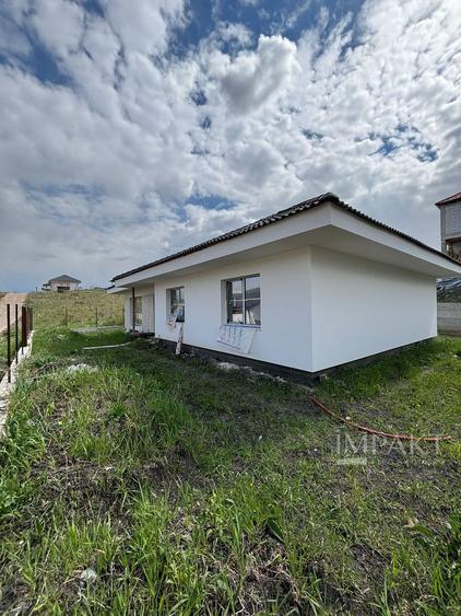 Casa superba pe un singur nivel, situata in Chinteni, zona Profi!