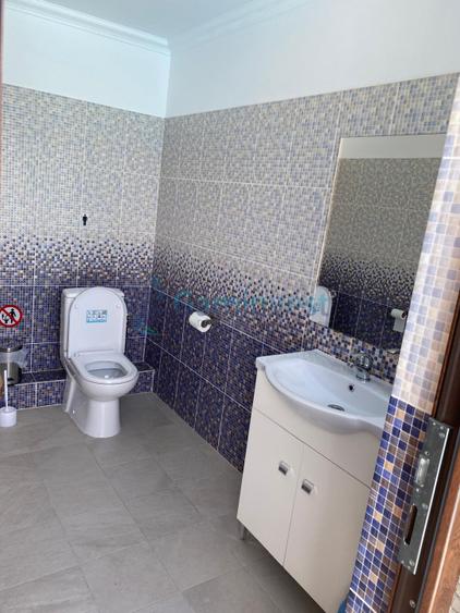 Pensiune cu 8 camere de vanzare in Cihei, Sânmartin , Bihor