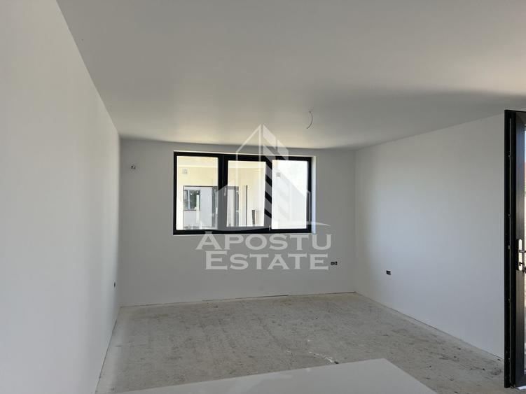 Duplex cu 4 camere P+E, de vanzare, in Beregsau Mare
