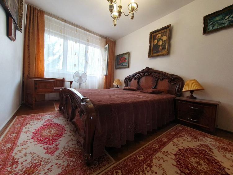 Apartament luminos cu vedere spre biserică, într-un cartier verde și liniștit.