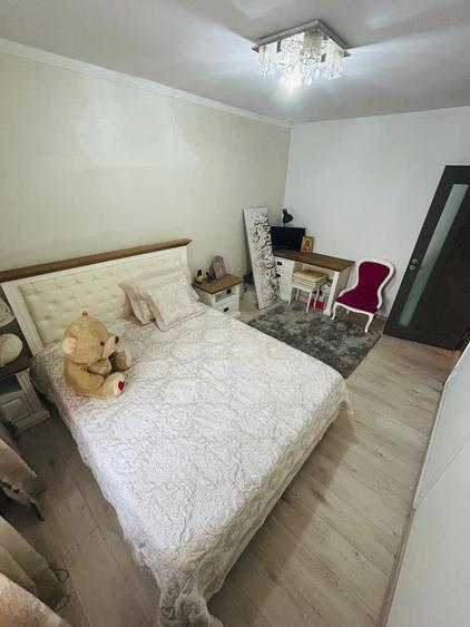 Inchiriez Apartament 3 Camere Giulesti | Crangasi