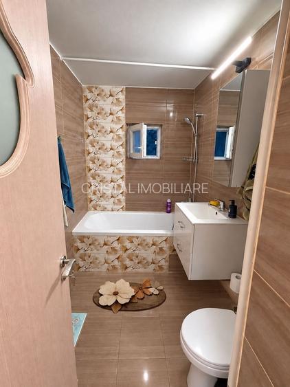 Vanzare Apartament 3 camere 73 mp, etaj 1, 2 băi, balcon, parcare, Drumul Sării - 4