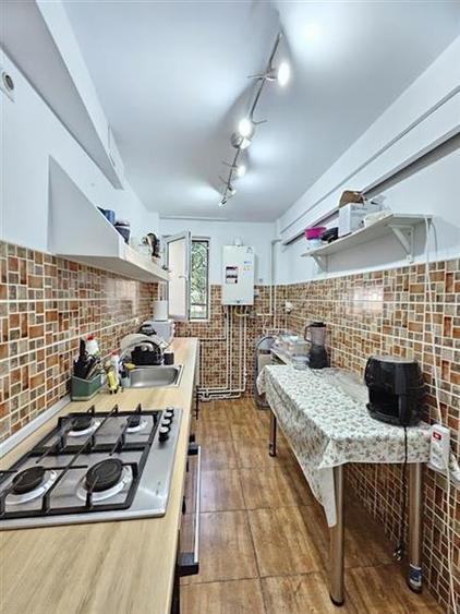 Apartament 3 camere Cornisa 7 Noiembrie Spitale UMF