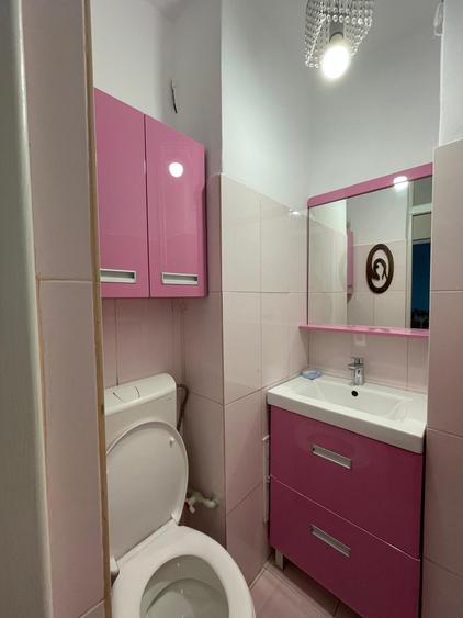SINCAI STRADAL-INTRE 2 STATII DE METROU, MOBILAT SI UTILAT