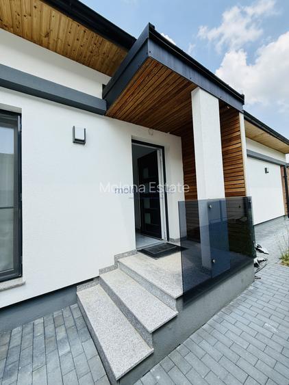 Casa de vanzare 95 MP + 300 MP Teren, Mobilata si utilata,Sub Coasta - 13