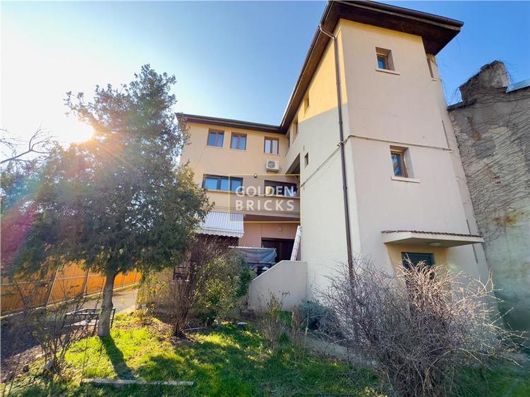 Pta Alba Iulia | 5 camere in Vila | Curte | Parcare