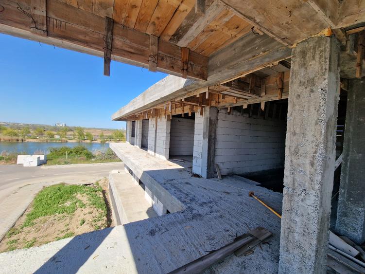 Midia Sat - Constructie S+P+1 la Rosu cu teren propietate - 148.000euro