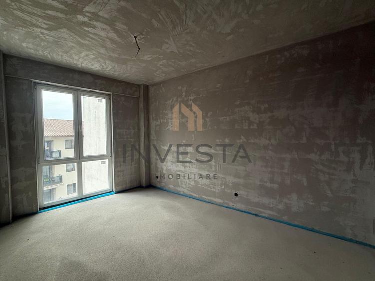 Apartament 3 camere, bloc nou, balcon, zona VIVO!