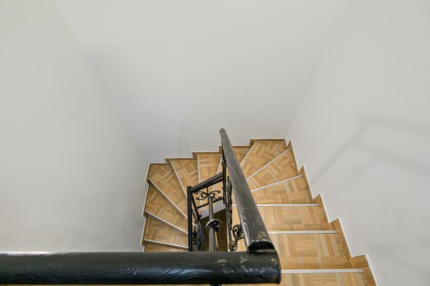 Vila individuala cu teren 500 mp si garaj acoperit | Curte 300 mp | 5 camere