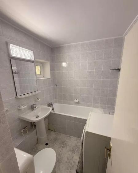 Închiriere Apartament 3 camere în Dristor Parcare Inclusă