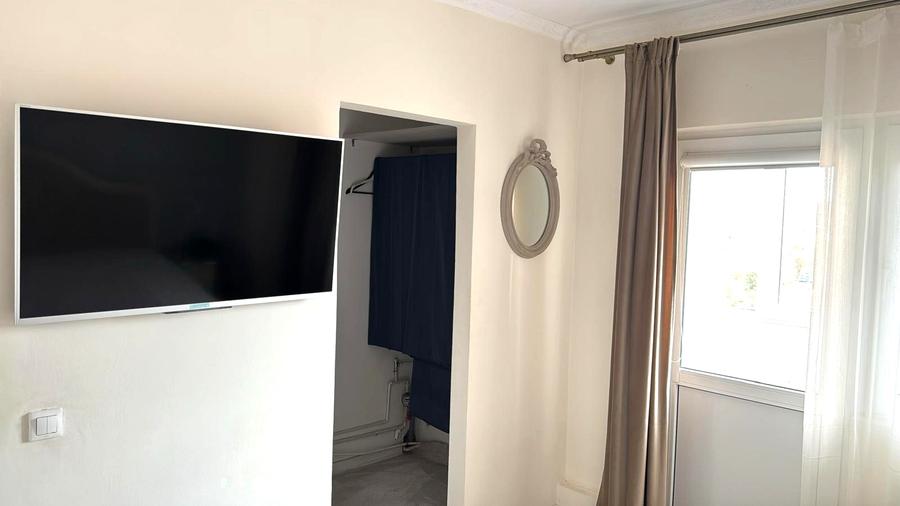 Apartament 3 camere 70mp Central finisat, mobilat si utilat modern 129.000eur