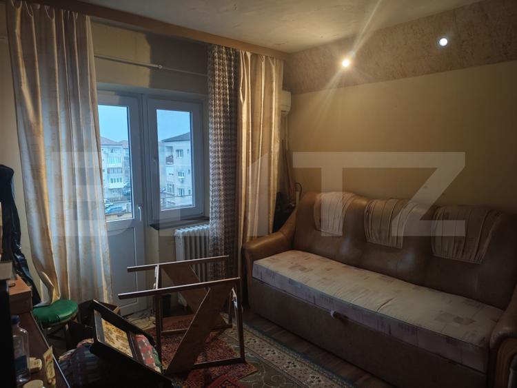 Apartament cu 3 camere, 2 bai, 2 balcoane, renovabil, 67 mp, zona - Nufarul
