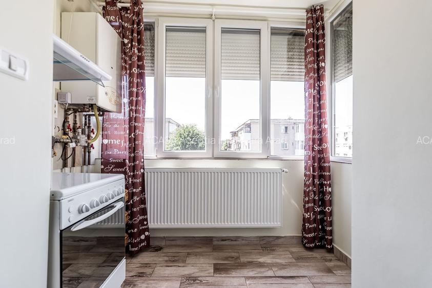 REZERVAT! Ap 2 camere, renovat, 2 balcoane. Cartier Alfa Arad - 5