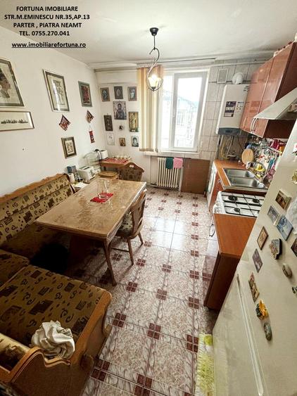 Apartament 4 camere multifunctional cu loc parcare,zona Precista-Biserica Noua