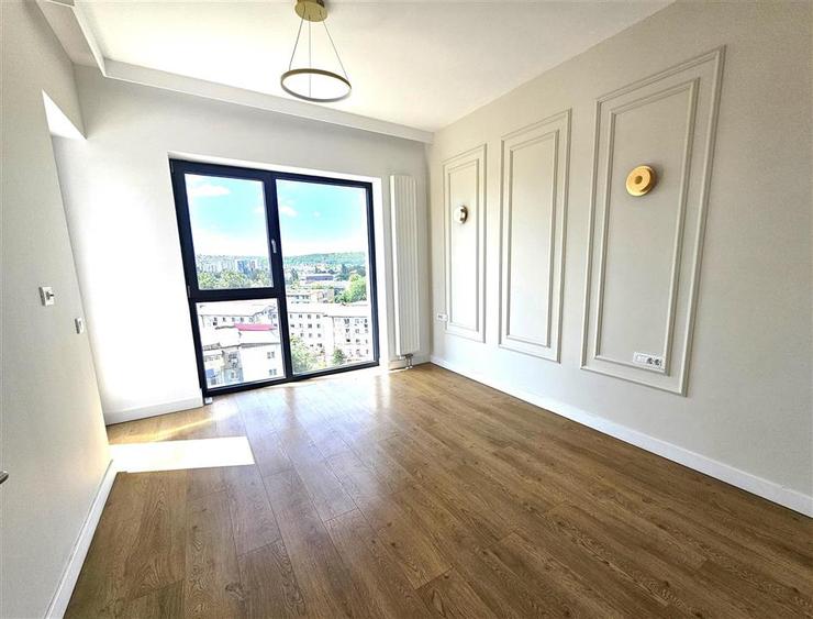 Penthouse cu 3 camere, terasa spatioasa, Silk District