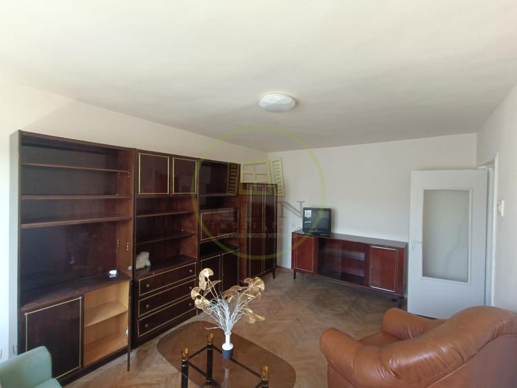 Apartament cu 2 camere de vânzare în Reghin