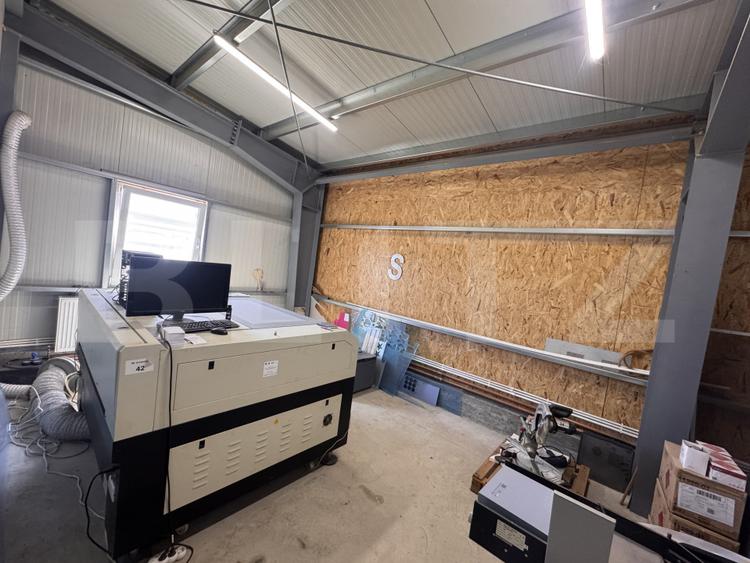 Hală industrială 390.17mp, teren 2.045 mp, afacere tipografie la cheie