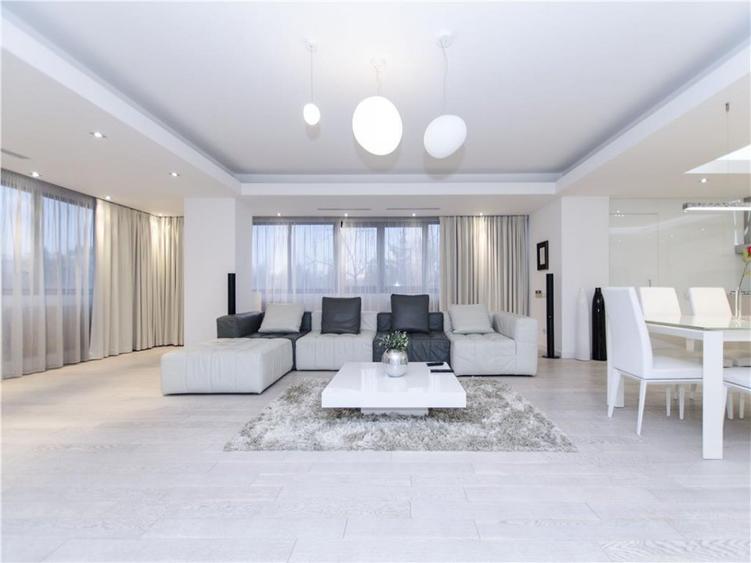 Apartament 4 camere Lux Bd.Mamaia, 210 mp, Prima închiriere