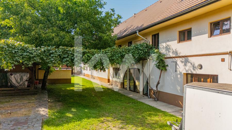 Casa saseasca, 2500 mp teren, 2 fronturi stradale – Cristian – 0% comision