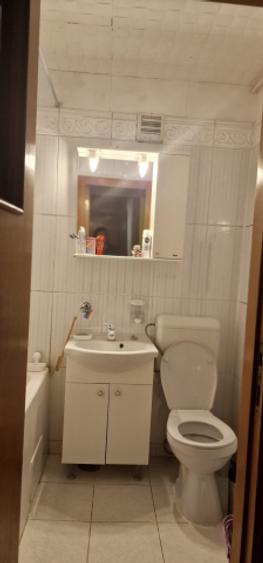 Apartament de 4 cam, suprafata 80mp, cu centrala termica, cartier Titan