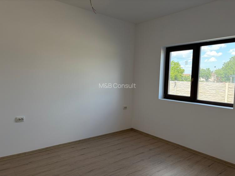 Casa de vânzare in Mosnita- 50m de strada principală - 14