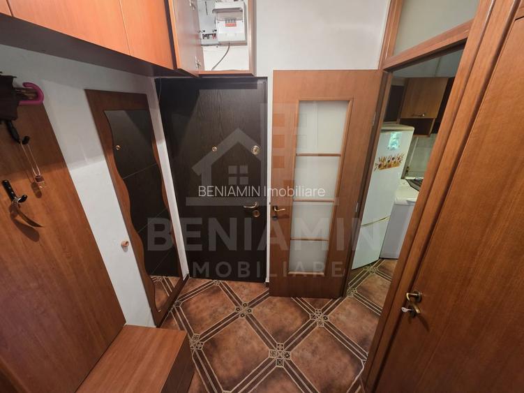 2Camere-50mp-Etaj 3-Centrala Termica-Mobilat-Utilat-Cartier Astra