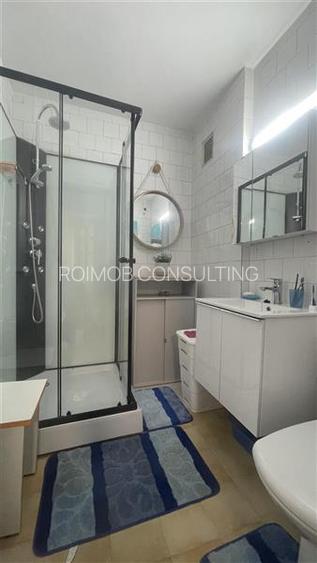 Pajura , langa parc, etaj 1/3, mobilat modern - 8