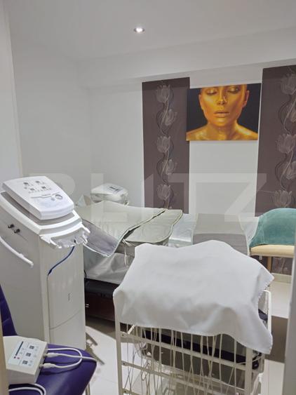 Spatiu comercial, 290 mp, fosta sala de fitness, zona Micro 3