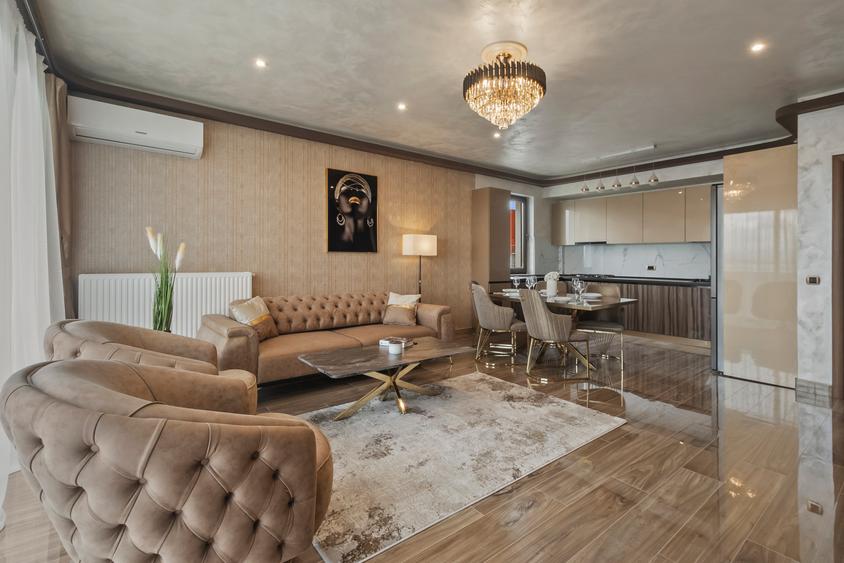Complex RIF, Apartmente de inchiriat zona Mall Coresi, 4 camere cu 2 bai, 116 mp