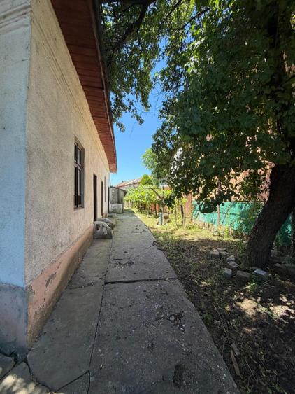 Casa 45 mp, teren 519 mp, deschidere 11,51 ml, zona Bariera Vâlcii