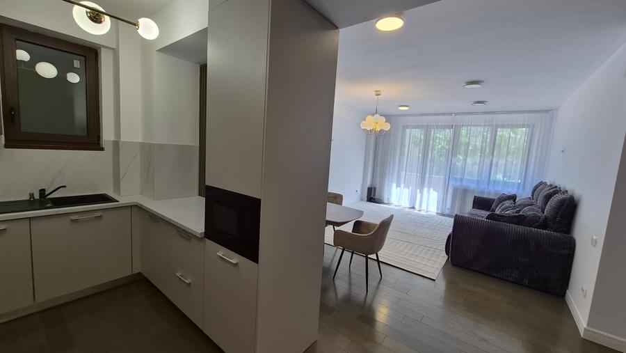 APARTAMENT 3 CAMERE LUX