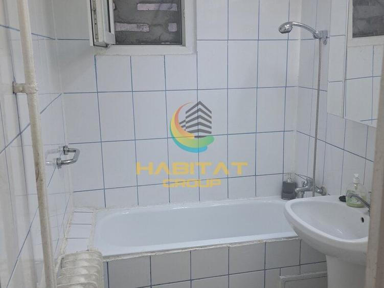 Brancoveanu Strand Semenic vanzare 2 cam mobilat bloc izolat