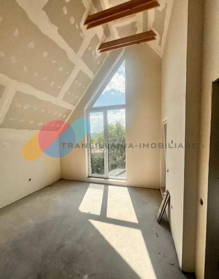 Duplex premium, 4 camere, 127 mp-Dambul Rotund