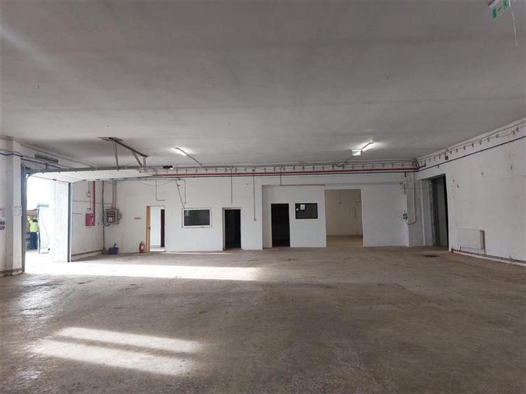 Hala cu rampa din beton, 410 mp sau 860 mp de inchiriat